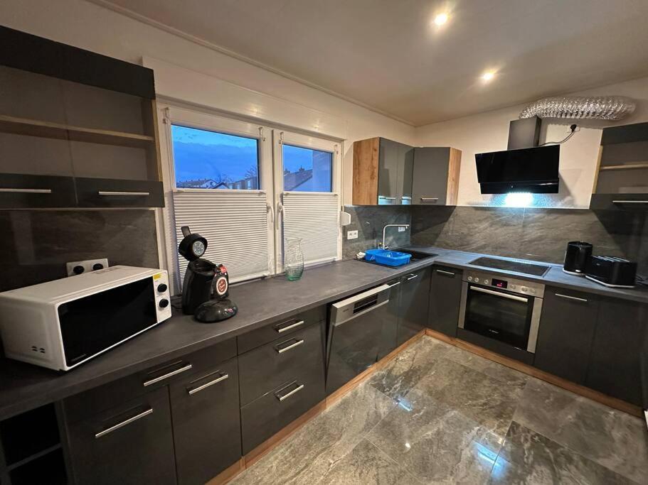Top 3 Zimmer Appartment Bei Der Schalke Arena, Sport Und Natur Naehe Dortmund Essen Duesseldorf Oberhausen Gelsenkirchen Buitenkant foto